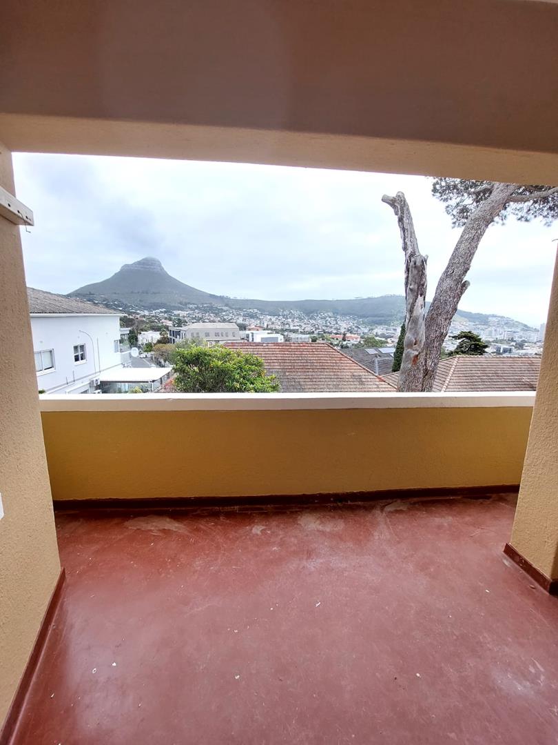 3 Bedroom Property for Sale in Vredehoek Western Cape